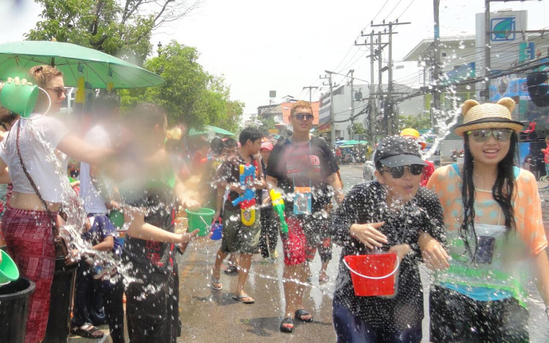 Celebrating Songkran in Chiang Mai: A Blend of Tradition and Modernity